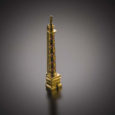 Broche colonne Vendôme Mellerio dits Meller
