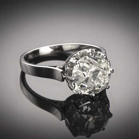Bague solitaire Art Déco diamant (3, 88 carats)