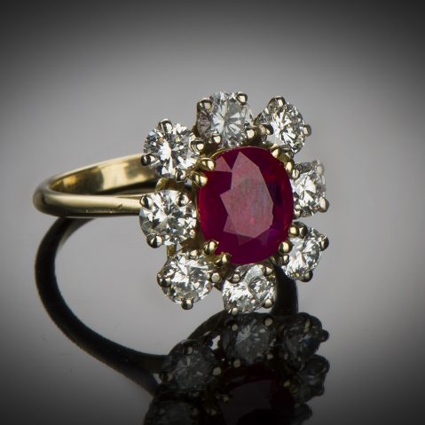 Bague rubis birman rouge intense (certificat CGL) diamants