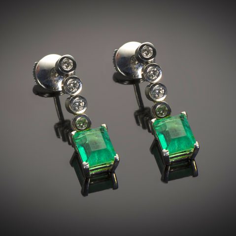 Boucles d’oreilles émeraudes (2 carats) diamants