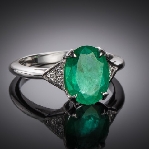 Emerald ring (2.07 carats – certificate)