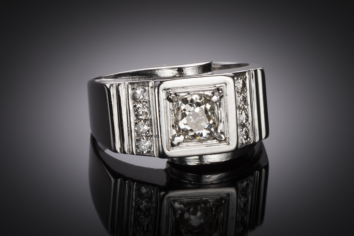 Modernist ring circa 1935-1