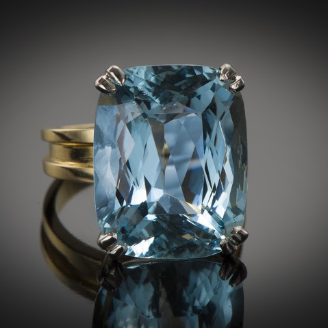 Ring circa 1950 aquamarine Santa Maria (19 carats, CGL certificate)