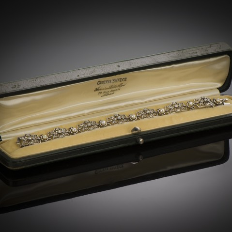 Late 19th century bracelet with diamonds and pearls