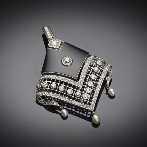 Art Deco pearl onyx diamond pendant (circa 1930)