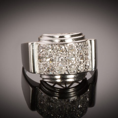 Modernist ring circa 1935 diamonds