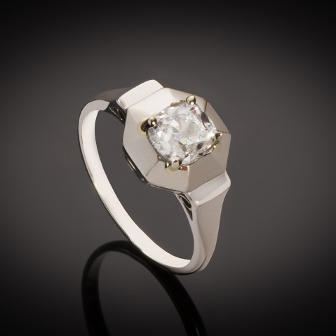 Diamond cushion old cut ring (1.04 carat – LFG certificate – H VS2) Art Deco