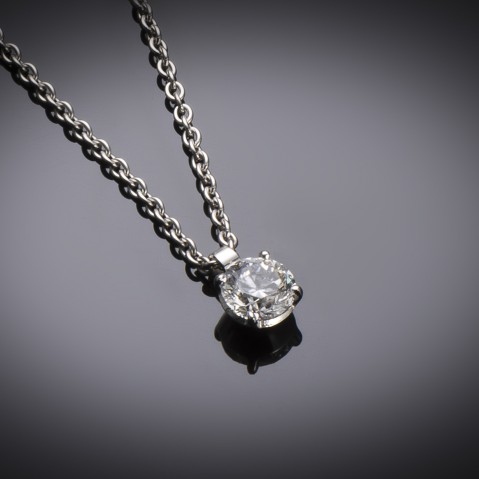Brilliant diamond pendant (0.80 carat – GIA certificate)