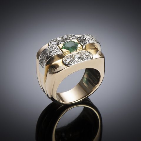 French ring emerald and diamonds circa 1940