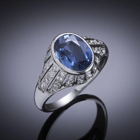 French Art deco ring (sapphire 2.90 carats and diamond)