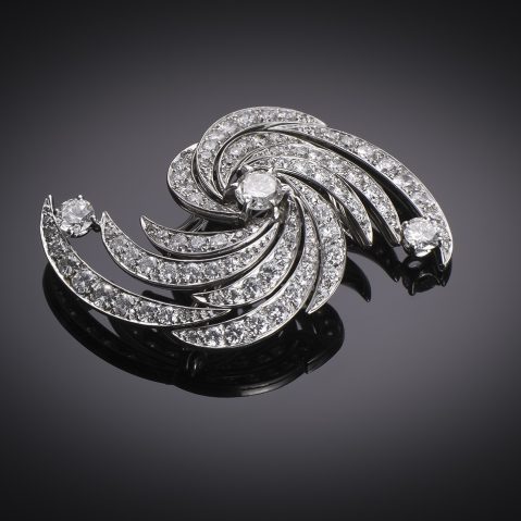 French diamond brooch (2.80 carats) circa 1950