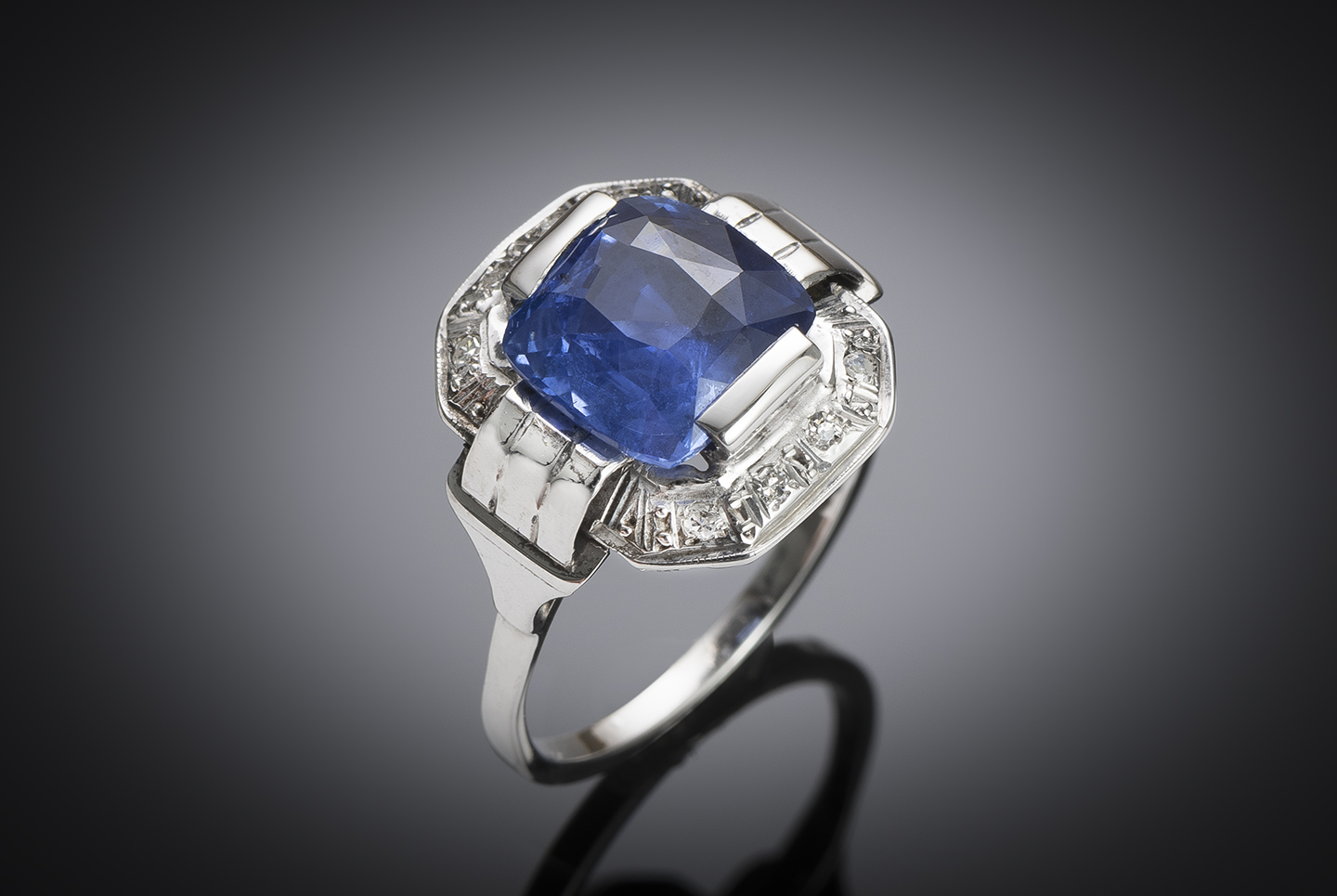 French Art deco ring (natural sapphire, 4,10 carats – laboratory certificate)-1