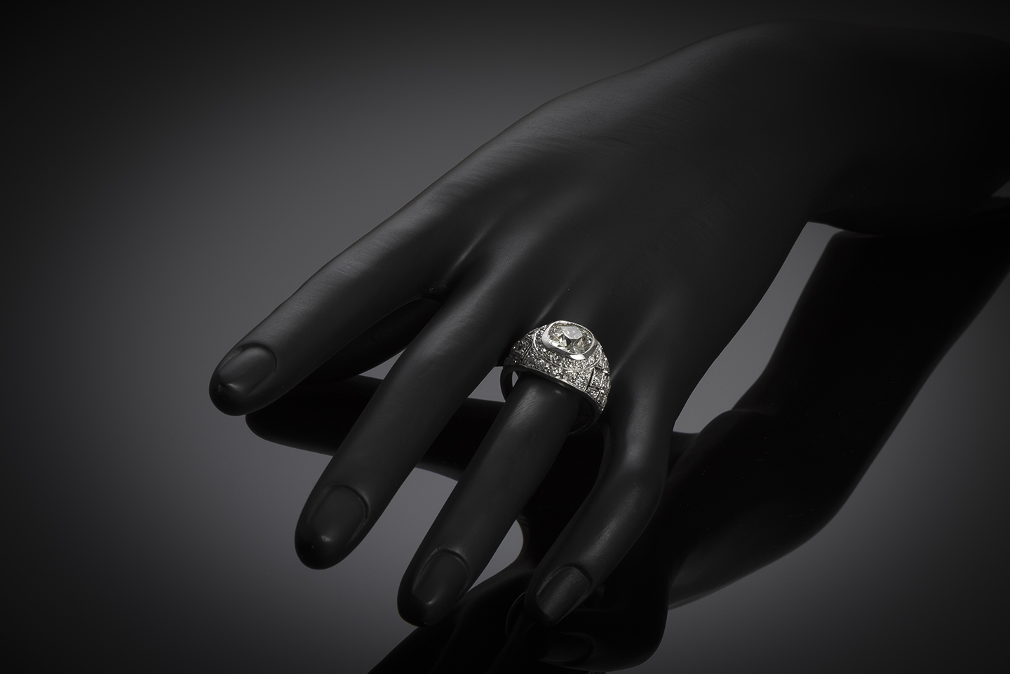 French Art Deco diamond ring (3 carats, center 2.78 carats)-2