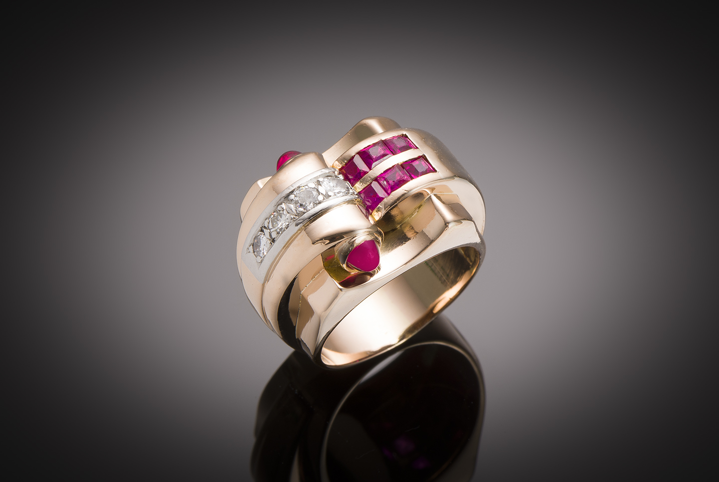 French diamond and ruby ring circa 1940-1
