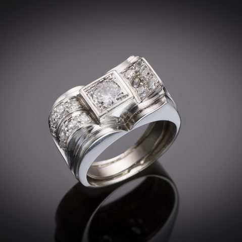 Modernist ring circa 1935 diamonds (1.2 carat)
