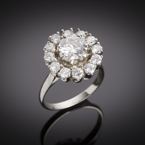 French diamond vintage ring (1.80 carat, center 1.05 carat, certificate)