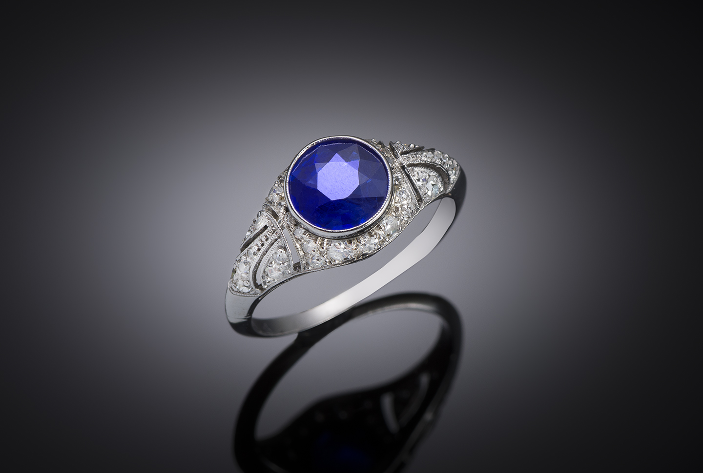 Art deco unheated royal blue sapphire and diamond ring (laboratory certificate)-1