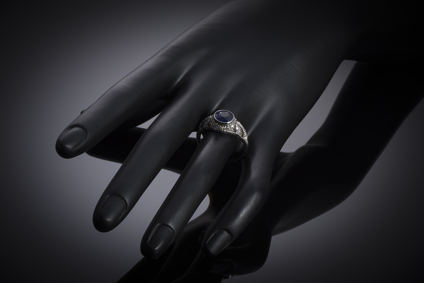 Art deco unheated royal blue sapphire and diamond ring (laboratory certificate)-2