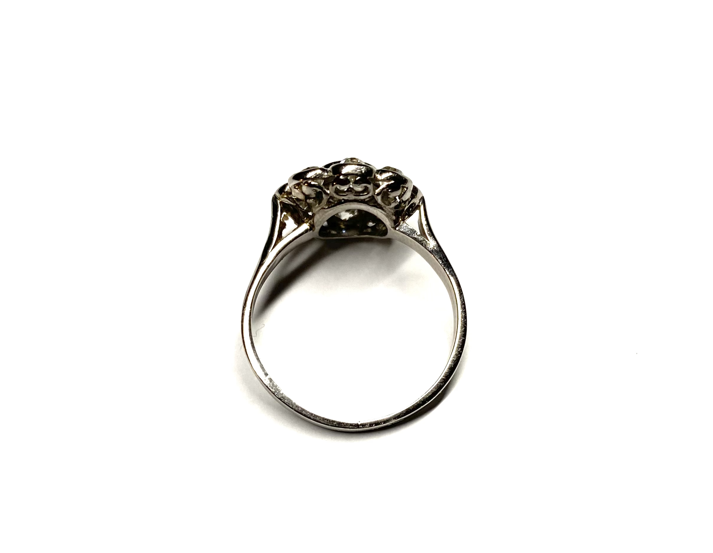 French Art Deco diamond ring (0.70 carat) in platinum-2