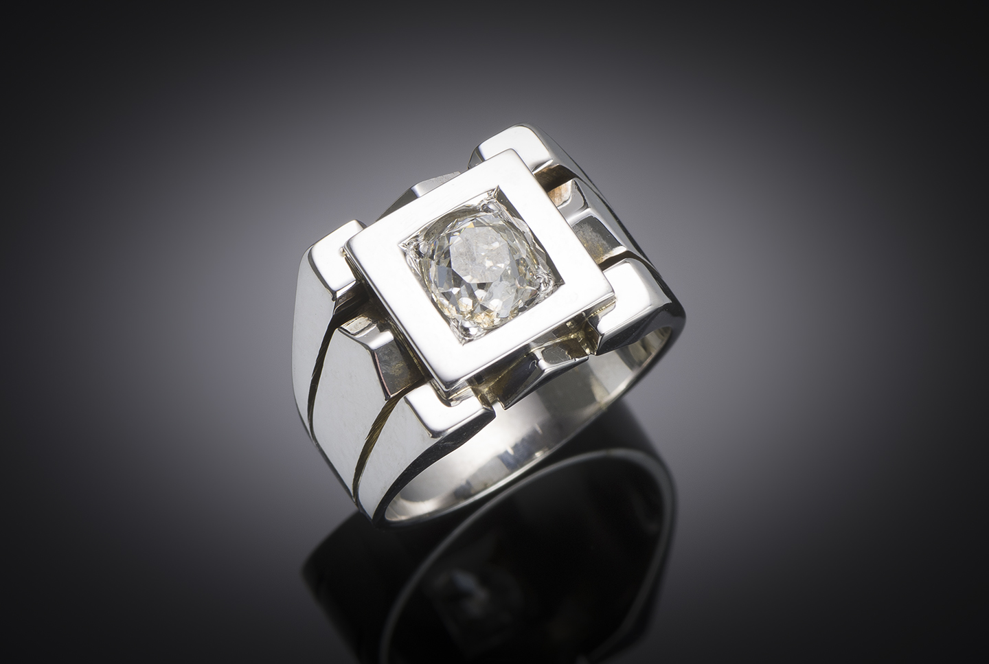French modernist ring circa 1935 diamond (1.05 carat)-1