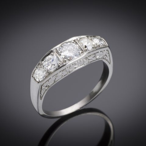 French Art Deco diamond ring (1.10 carat) in platinum