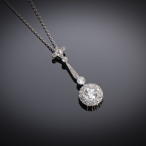 French Art deco diamond pendant (2.20 carats, center 1.40 carat)