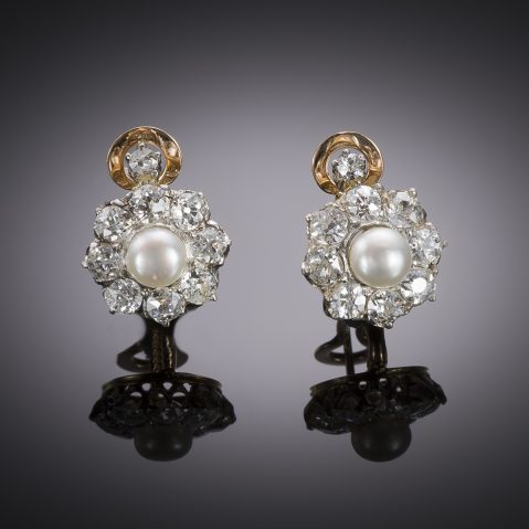 Fine pearl (LFG certificate) and diamond (2 carats) earrings early 20th century