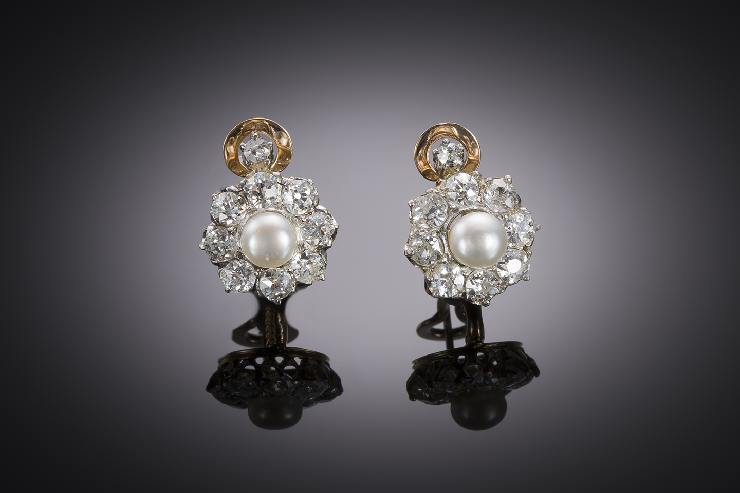 Fine pearl (LFG certificate) and diamond (2 carats) earrings early 20th century-1