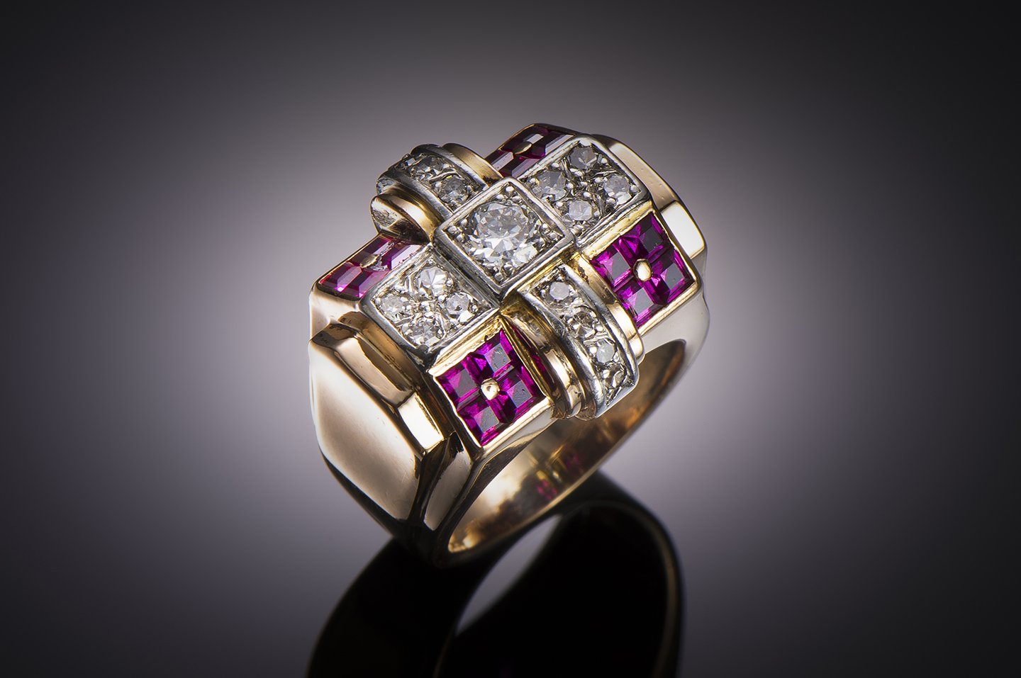 French diamond and ruby ring circa 1940-1
