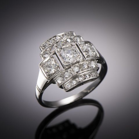 French Art Deco diamond ring in platinum