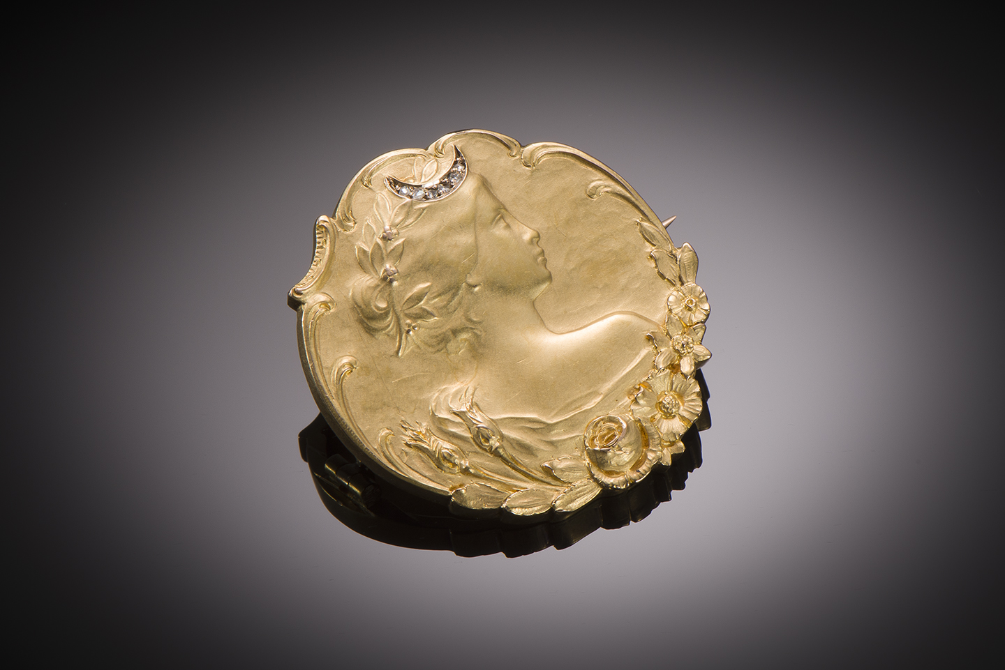 Art Nouveau diamond brooch (diameter 3 cm)-1