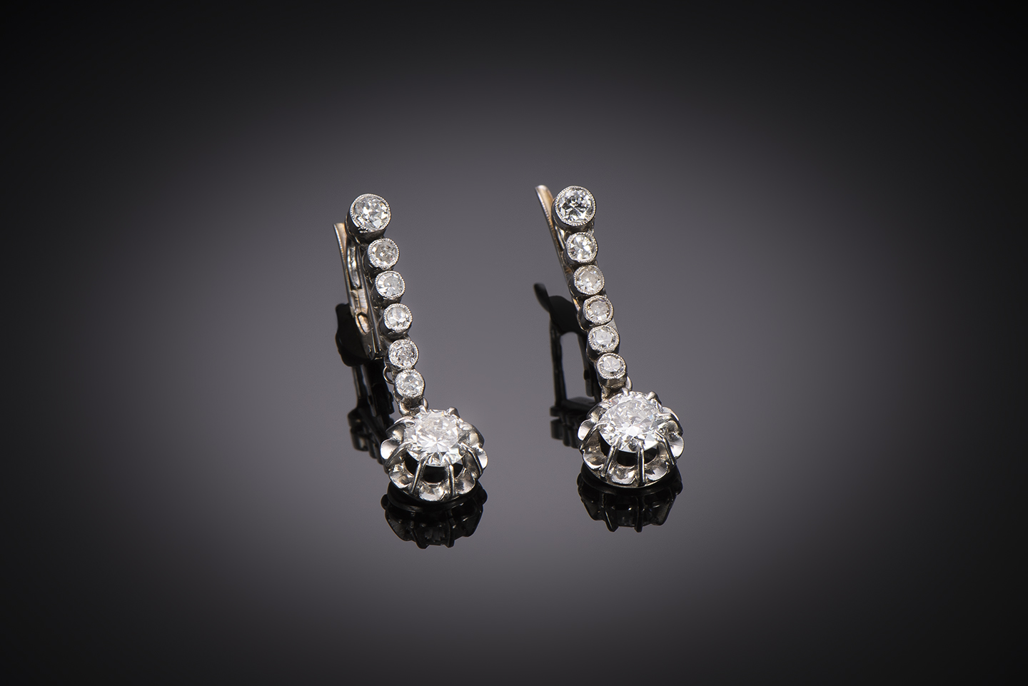 Art Deco diamond (1.20 carat) earrings-1