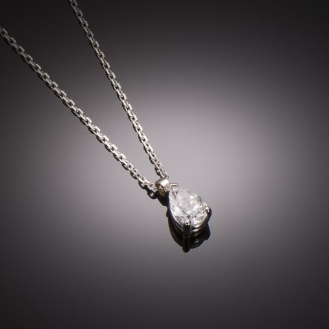 Pear diamond pendant (1 carat – Exceptional white GIA certificate)