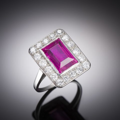 Vintage rubellite (7 carats) and diamond ring in platinum