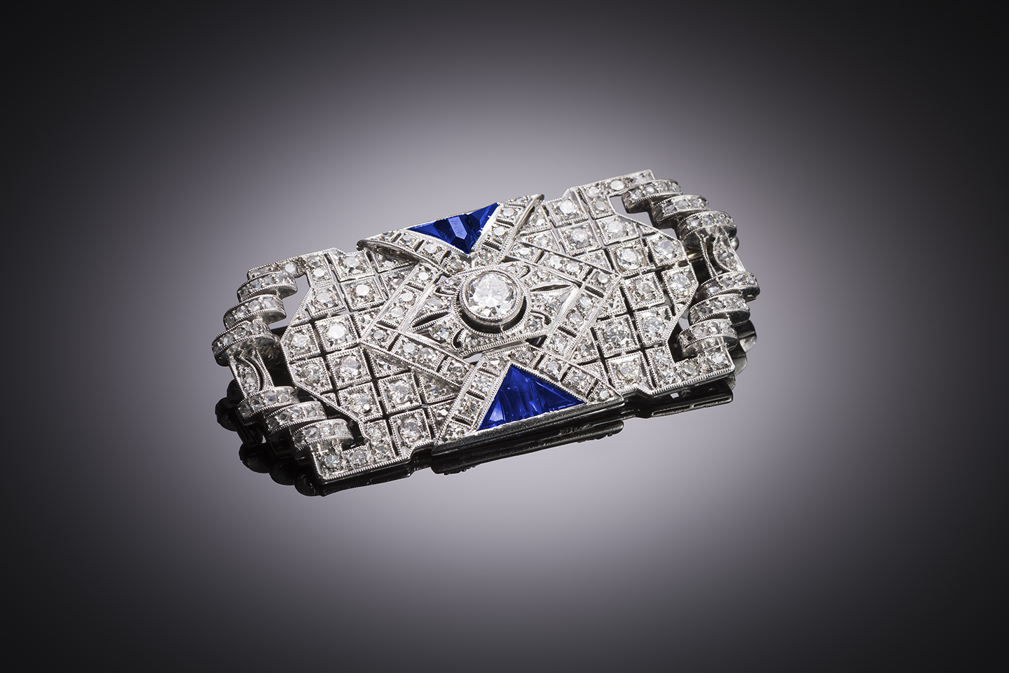 Art deco brooch diamond and sapphire-1