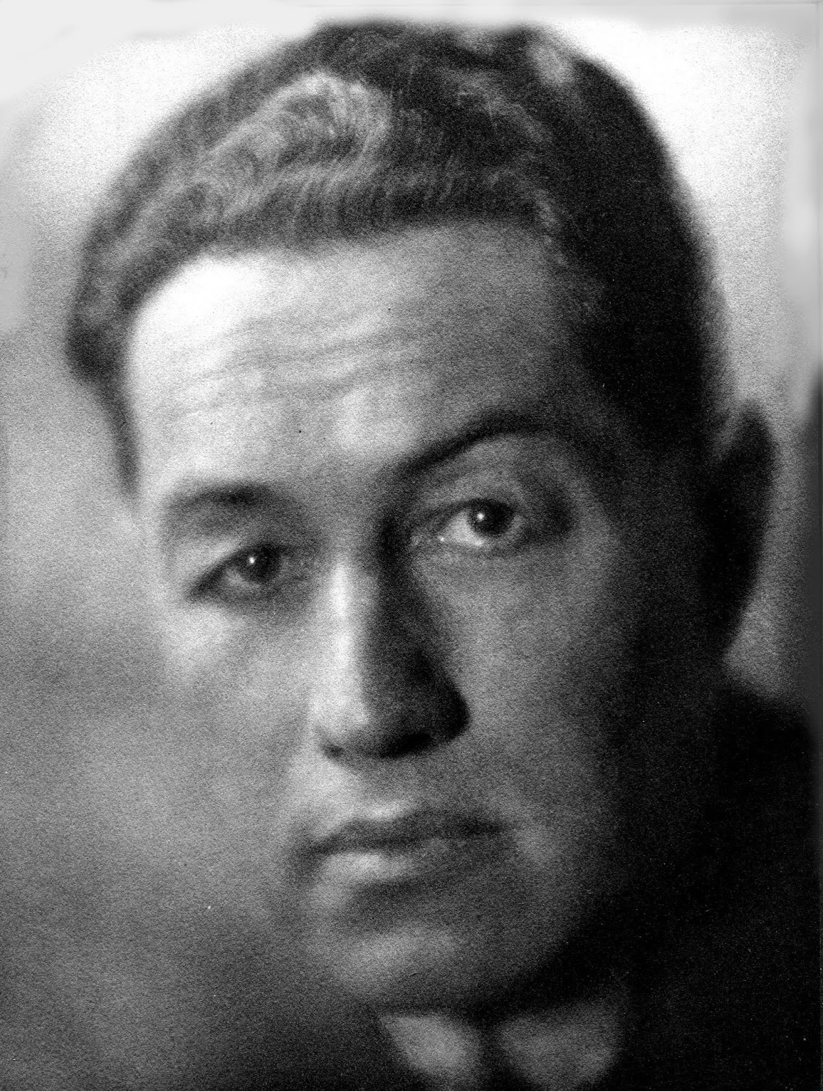 An extremely rare gold medal by Paul Brandt, depicting an angel holding the « Golden Book of Happiness, » with the inscription on the reverse: « O! Golden page, forever fix the… »-3