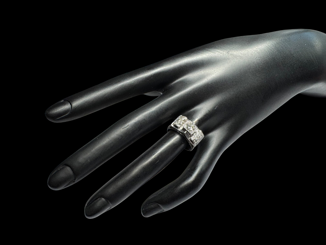 French modernist diamond ring, circa 1935-2