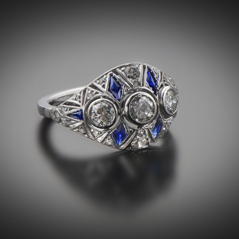 Bague diamants saphirs calibrés Art Déco (vers 1930)