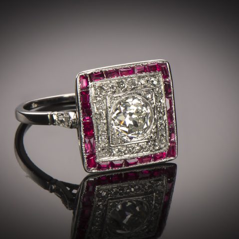 Bague diamants rubis calibrés Art Déco (vers 1935)