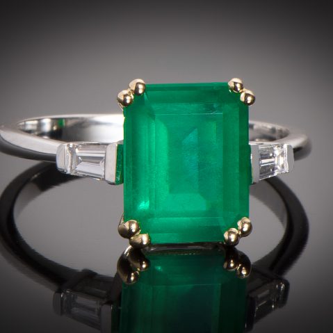 Bague émeraude vert intense (2,57 carats – Certificat CGL) diamants