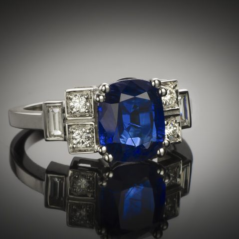Bague saphir birman naturel coussin (Certificat Gem Paris) diamants