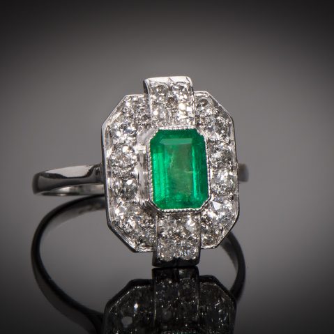 Bague Art Déco émeraude diamants