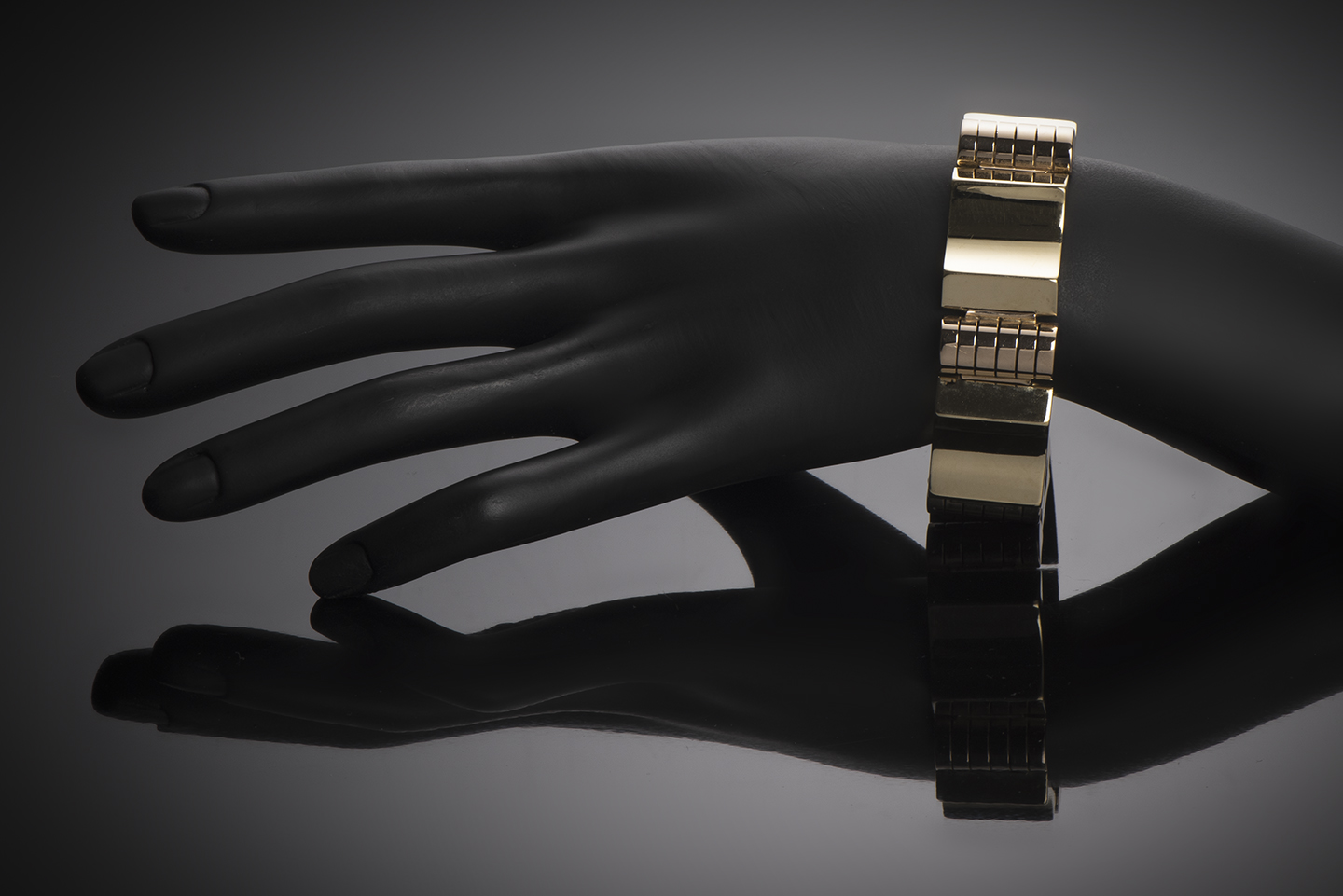 Bracelet « Tank » – Or 750/1000 – 75g – vers 1940-2
