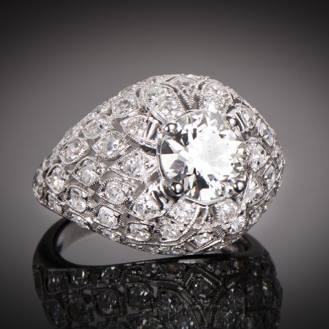 Bague Art Déco (vers 1930) diamants 3,50 carats dont central 2,10 carats (certificat LFG)