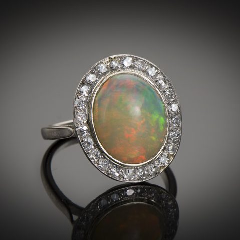 Bague Art Déco opale diamants