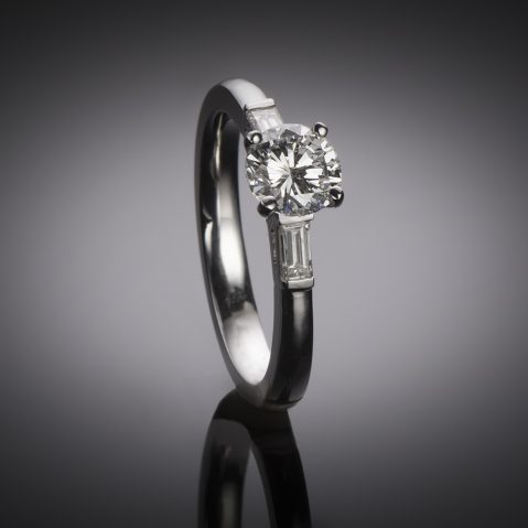 Bague solitaire platine diamant brillant 1 carat E VVS1 (certificat LFG)
