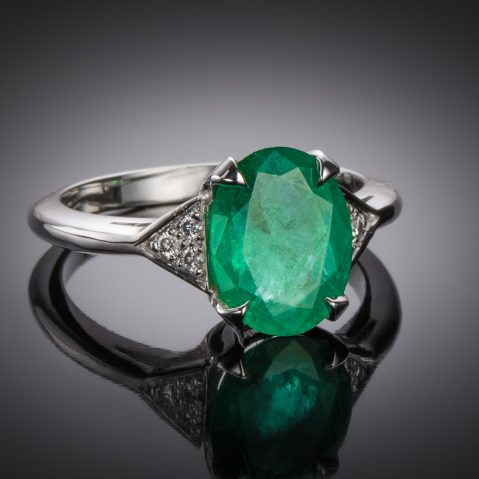 Bague émeraude vert intense (2,07 carats – Certificat CGL) diamants
