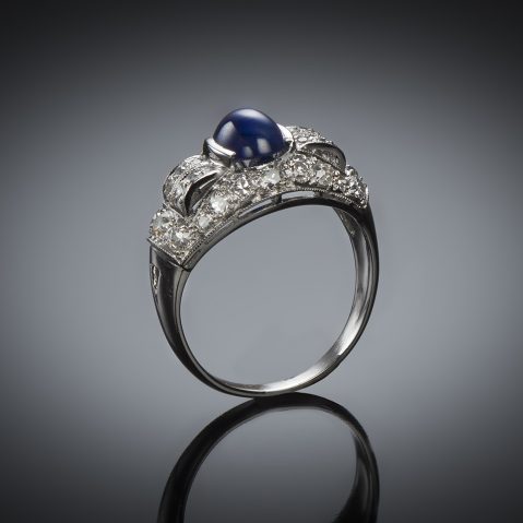 Bague saphir cabochon diamants Art Déco