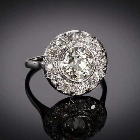 Bague Art Déco diamants (3,70 carats dont centre 2,31 carats)