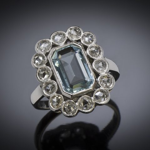 Bague Art Déco aigue-marine diamants platine